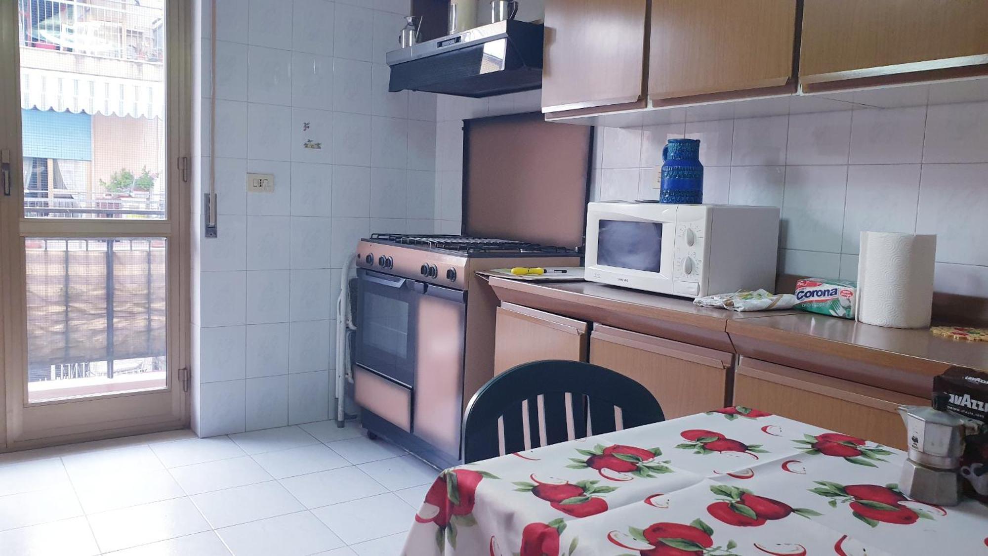 Apartment Stadio - 3 Bedrooms - 2 Bathrooms - Free Park Naples